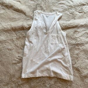 Madewell v neck tank‎
